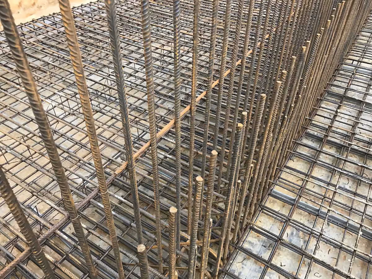 Bewehrungsstruktur einer Baustelle aus dem archbase-Projektbestand